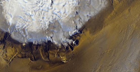 The Hofsjökull glacier (Iceland)